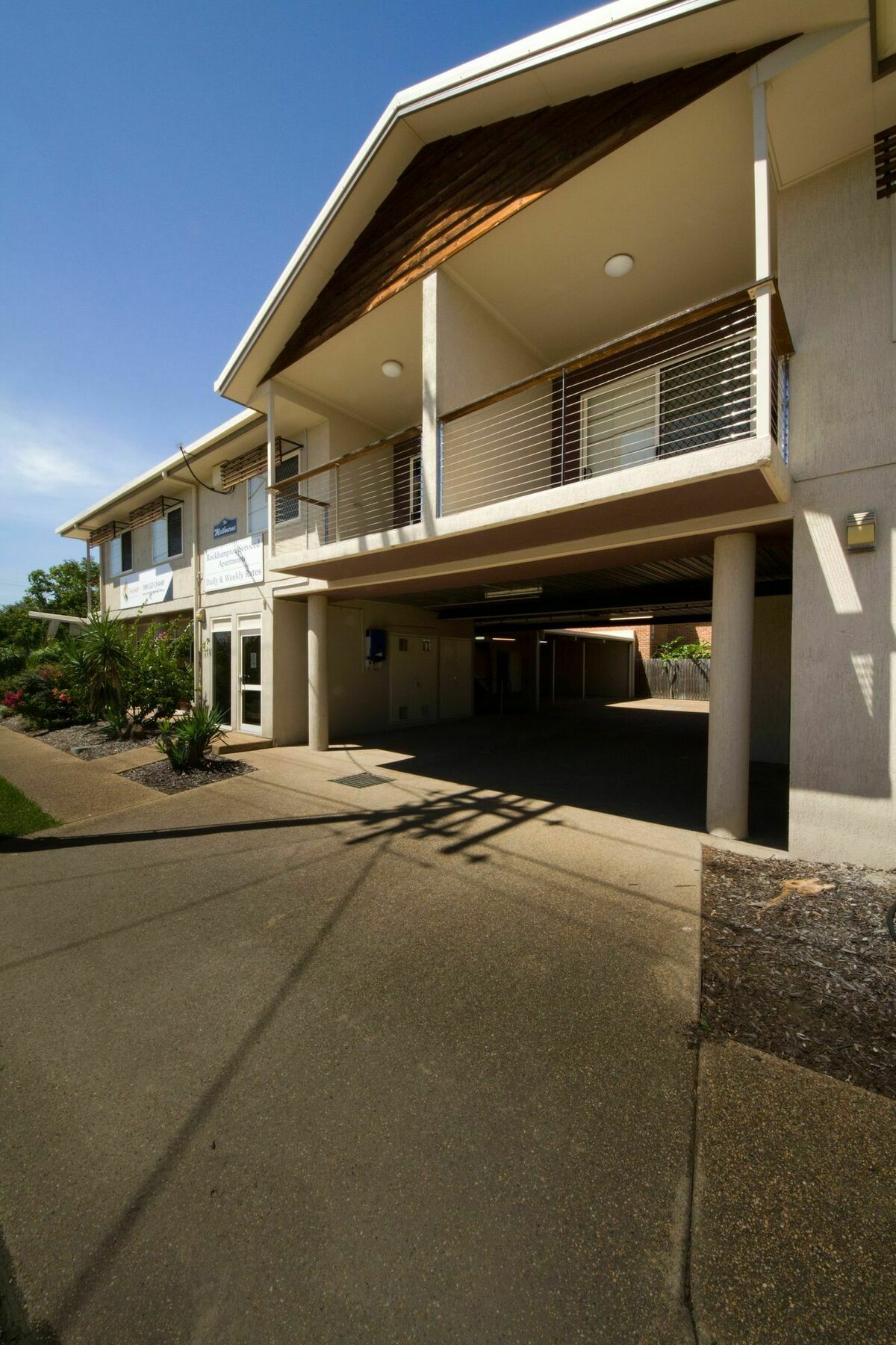 Rockhampton Serviced Apartments Экстерьер фото